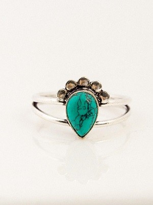 Купить кольцо металлическое с натуральными камнями