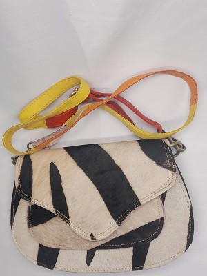 кожаная сумочка с вставками из натуральной шерсти. 26*18*5 см. 